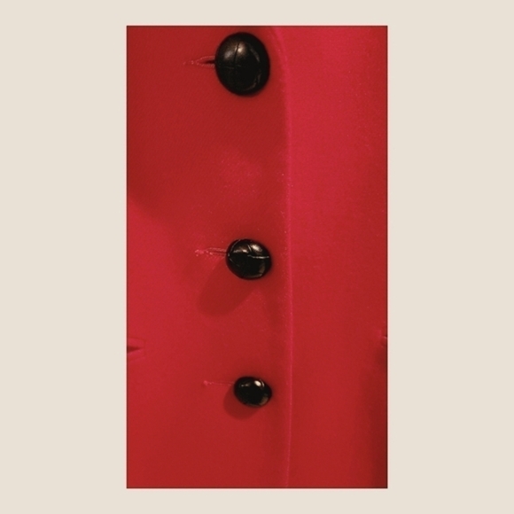 BLOOMINGDALES, 100% WOOL RED BLAZER, EXCELLENT CONDITION, SIZE 10. - Picture 4 of 6